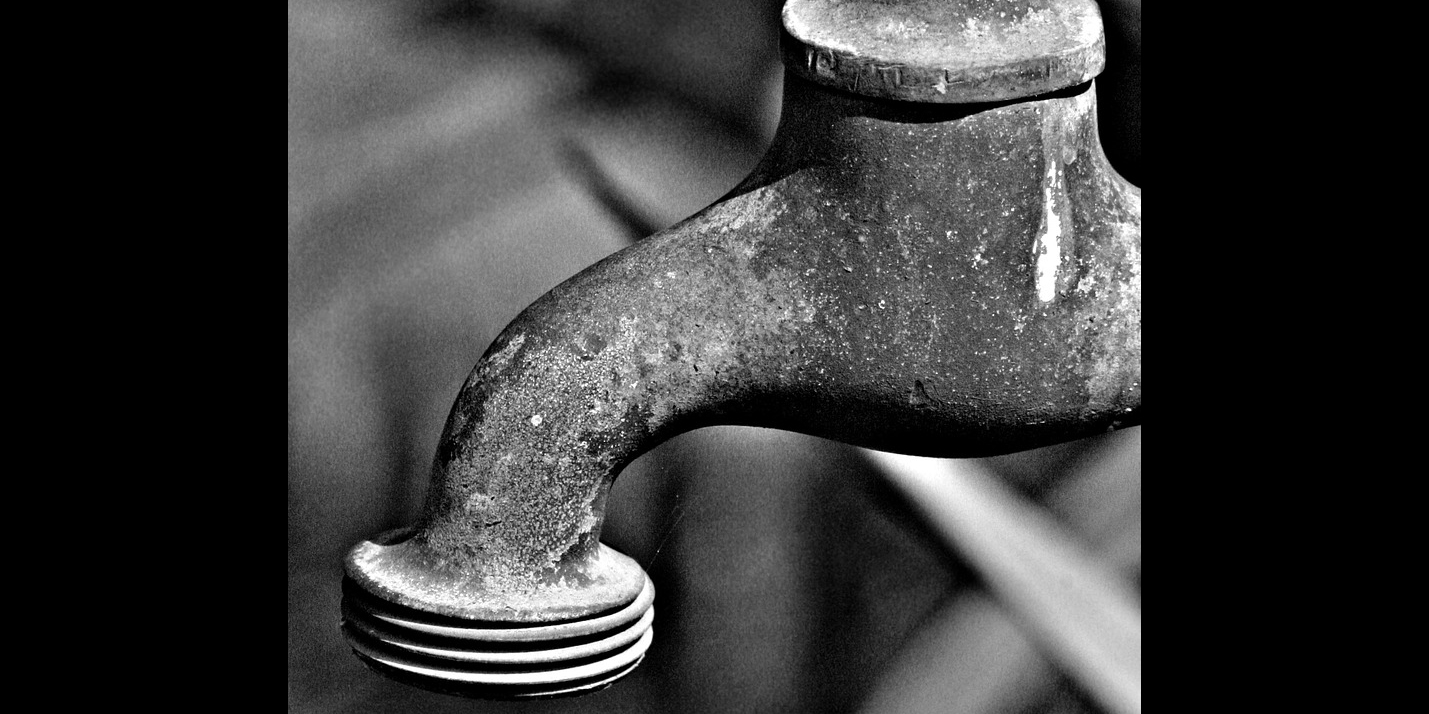 old-107311_1280v2 détections fuites d'eau et de gaz en Bretagne